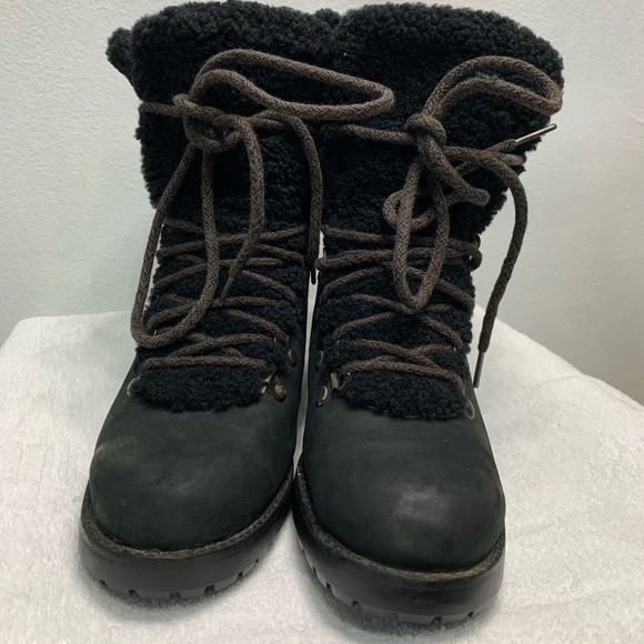 UGG Fraser Leather Hiker Boot - Picture 2 of 10